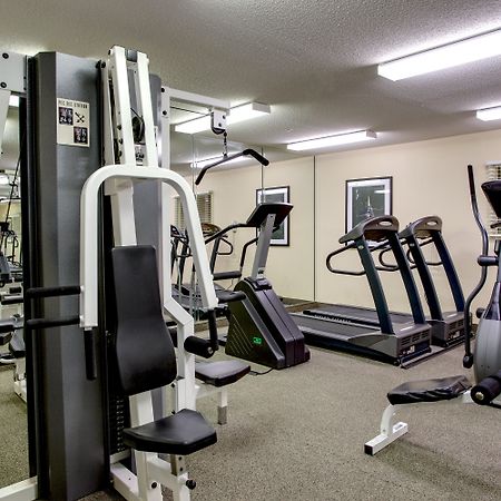Candlewood Suites Raleigh Crabtree By Ihg Esterno foto