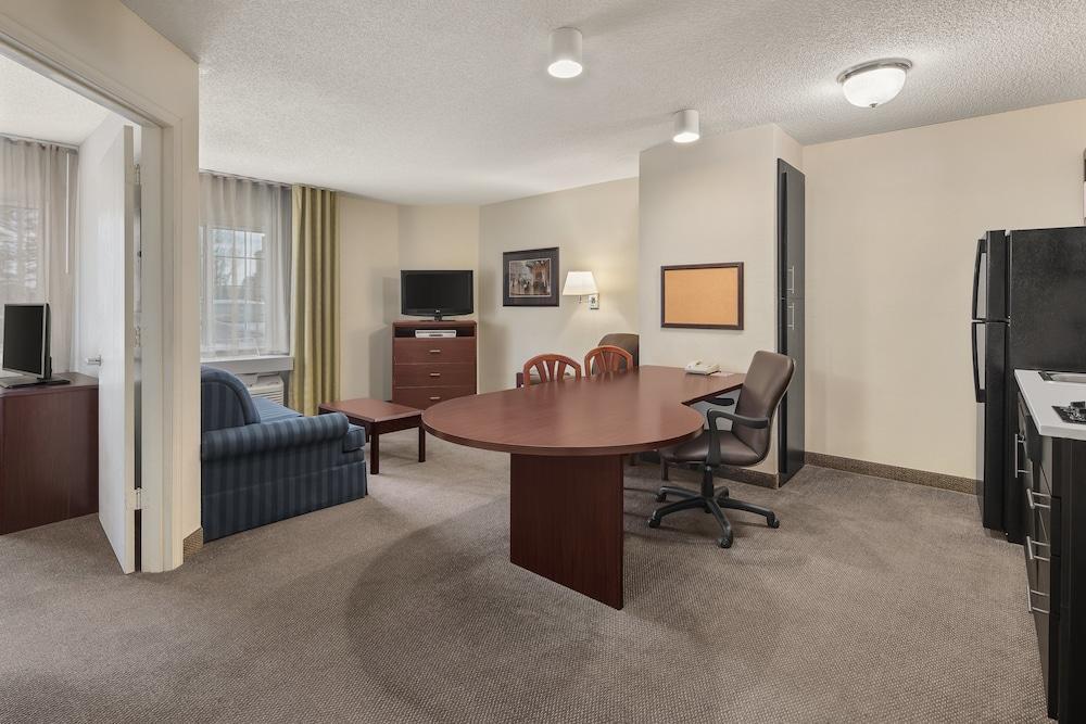 Candlewood Suites Raleigh Crabtree By Ihg Esterno foto