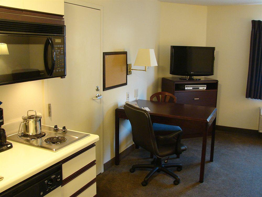 Candlewood Suites Raleigh Crabtree By Ihg Esterno foto