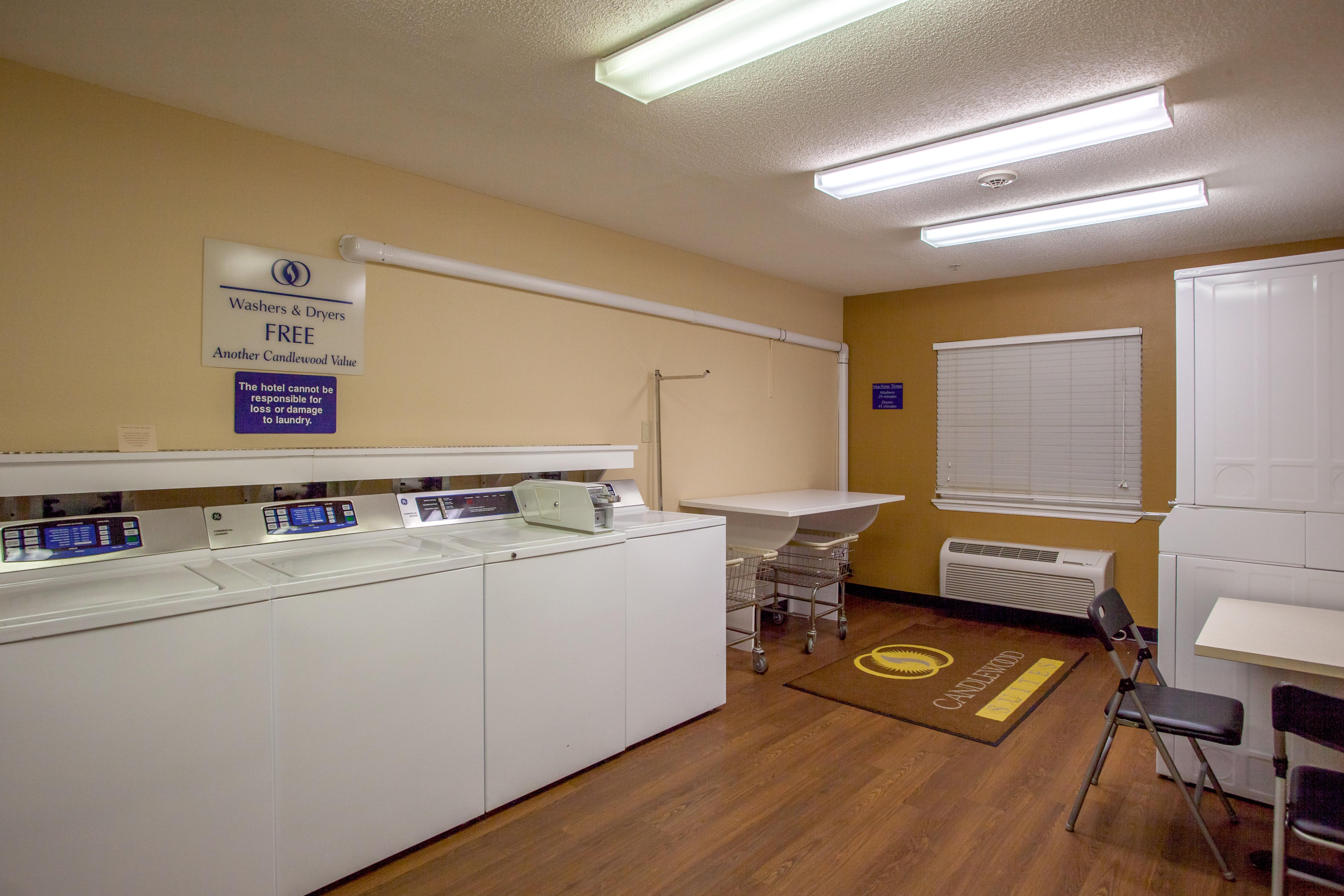 Candlewood Suites Raleigh Crabtree By Ihg Esterno foto