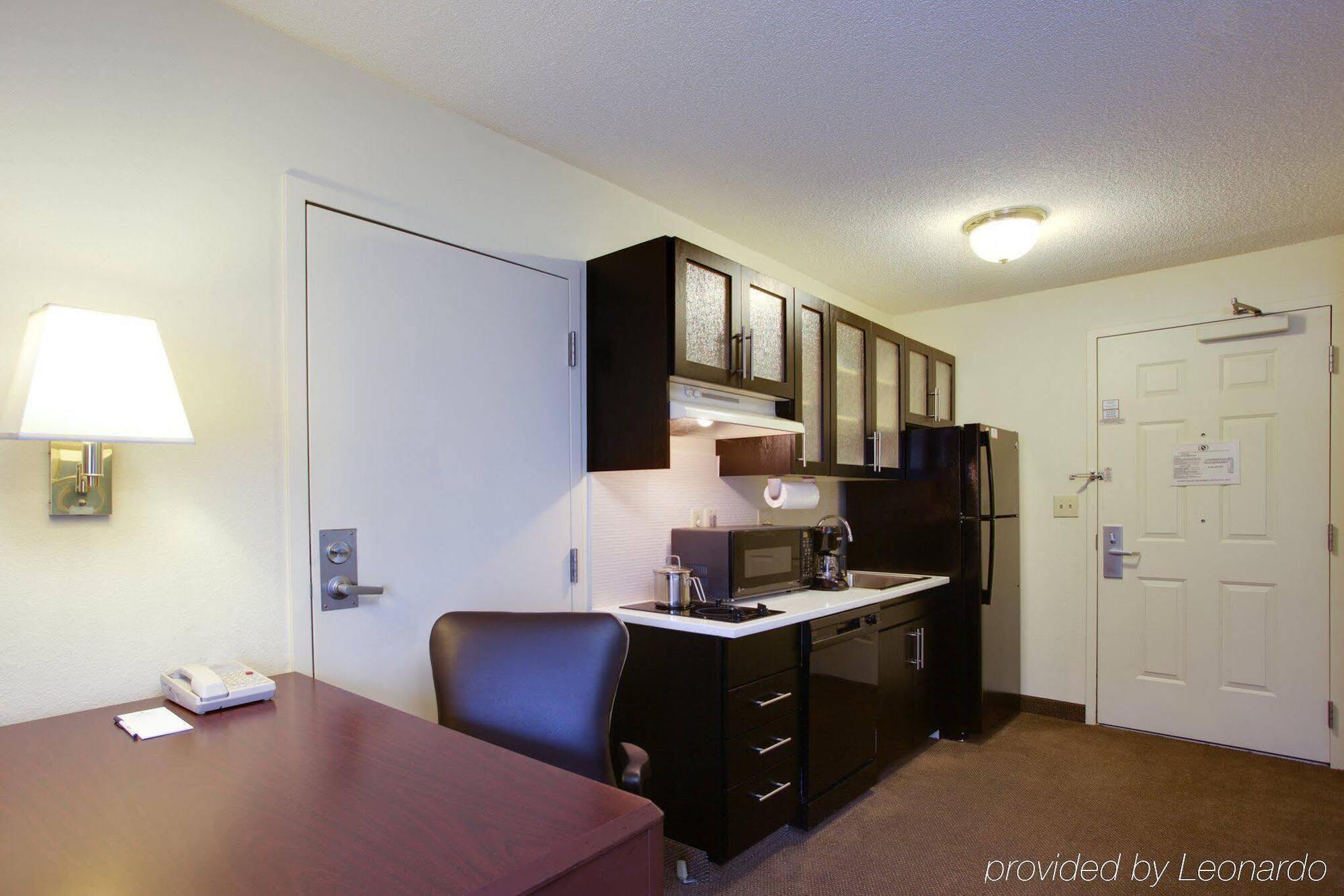 Candlewood Suites Raleigh Crabtree By Ihg Esterno foto